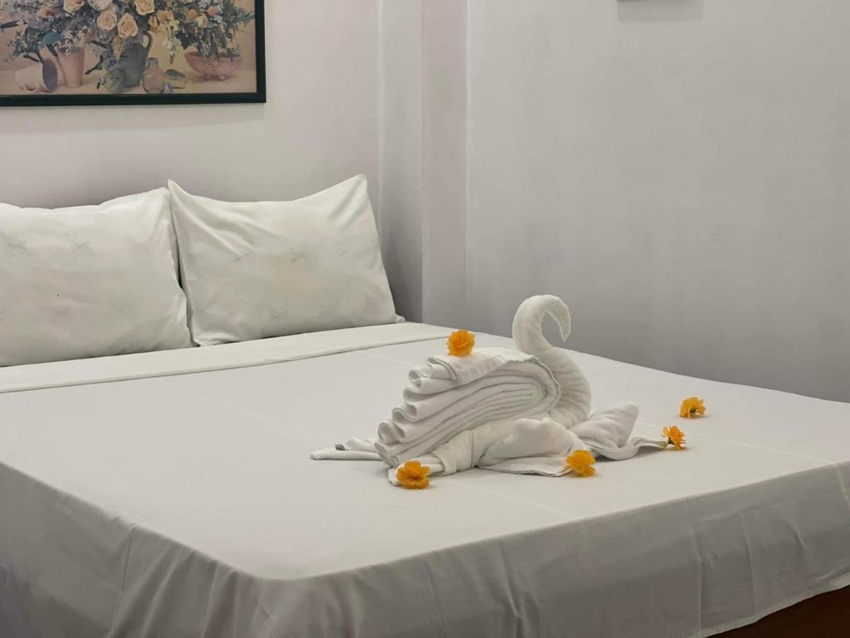 Good Morning Kampot Hotel Buitenkant foto