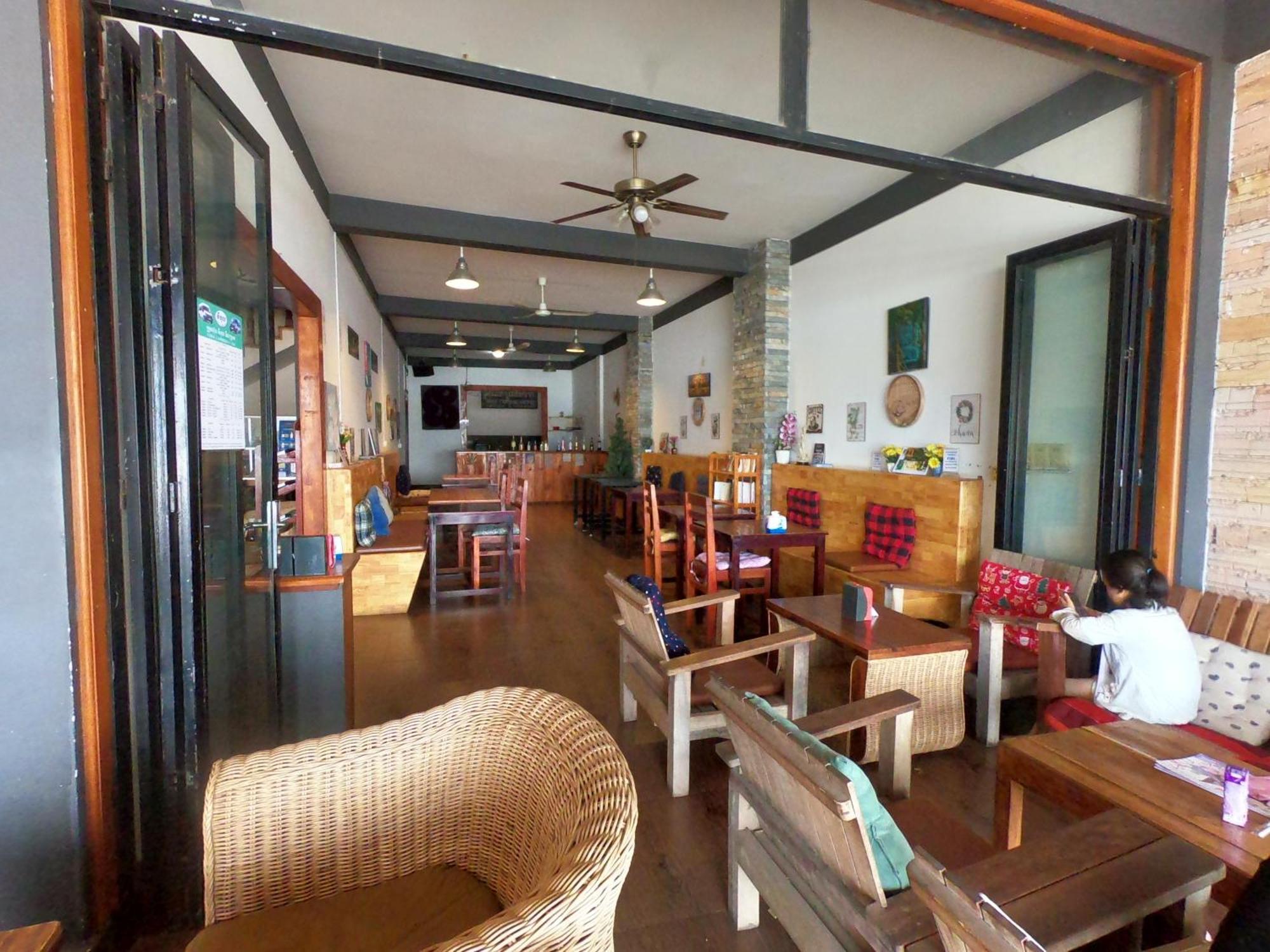 Good Morning Kampot Hotel Buitenkant foto