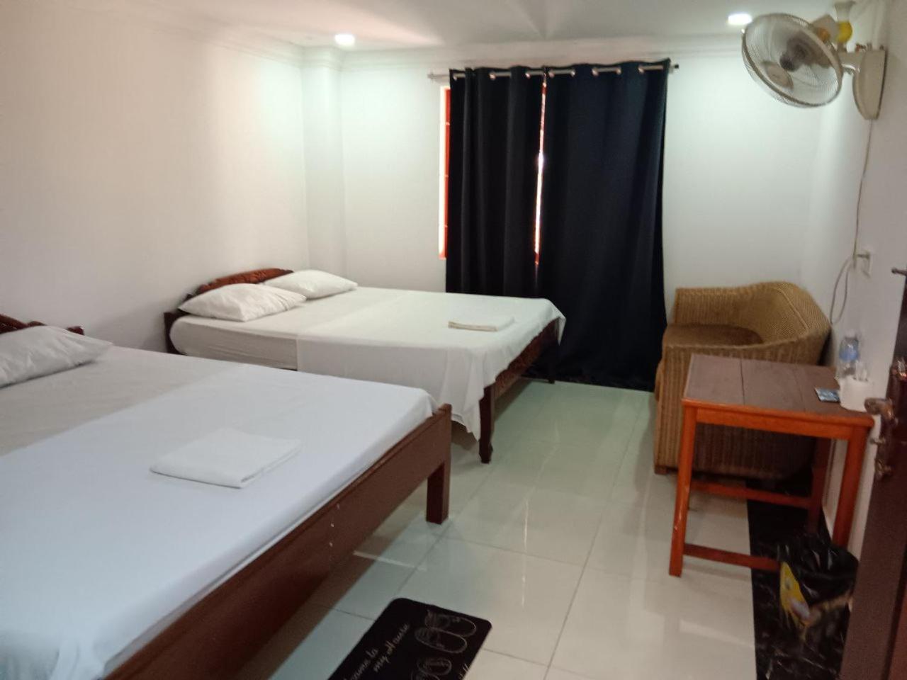 Good Morning Kampot Hotel Buitenkant foto