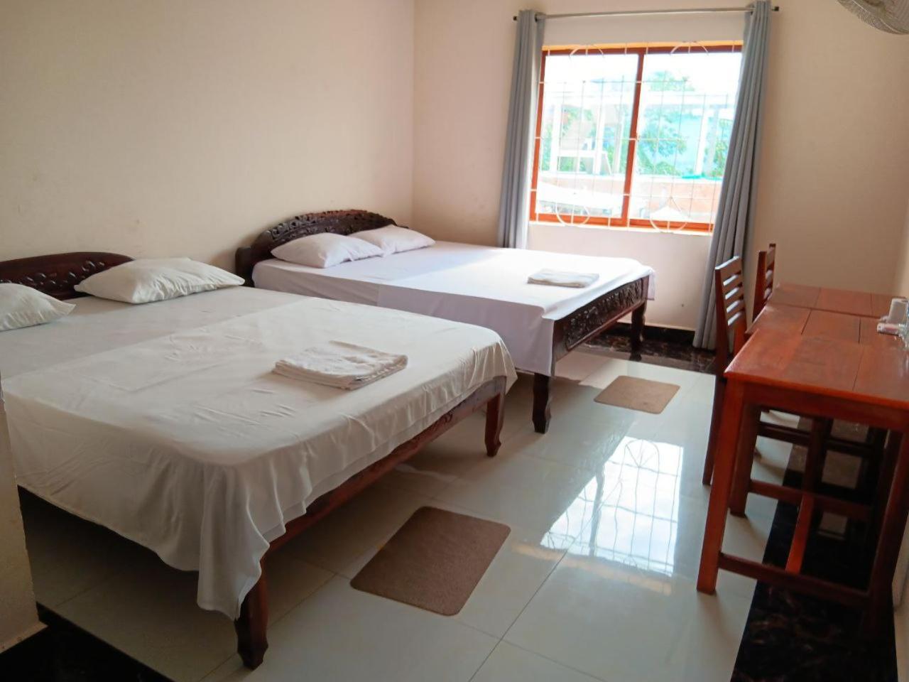 Good Morning Kampot Hotel Buitenkant foto
