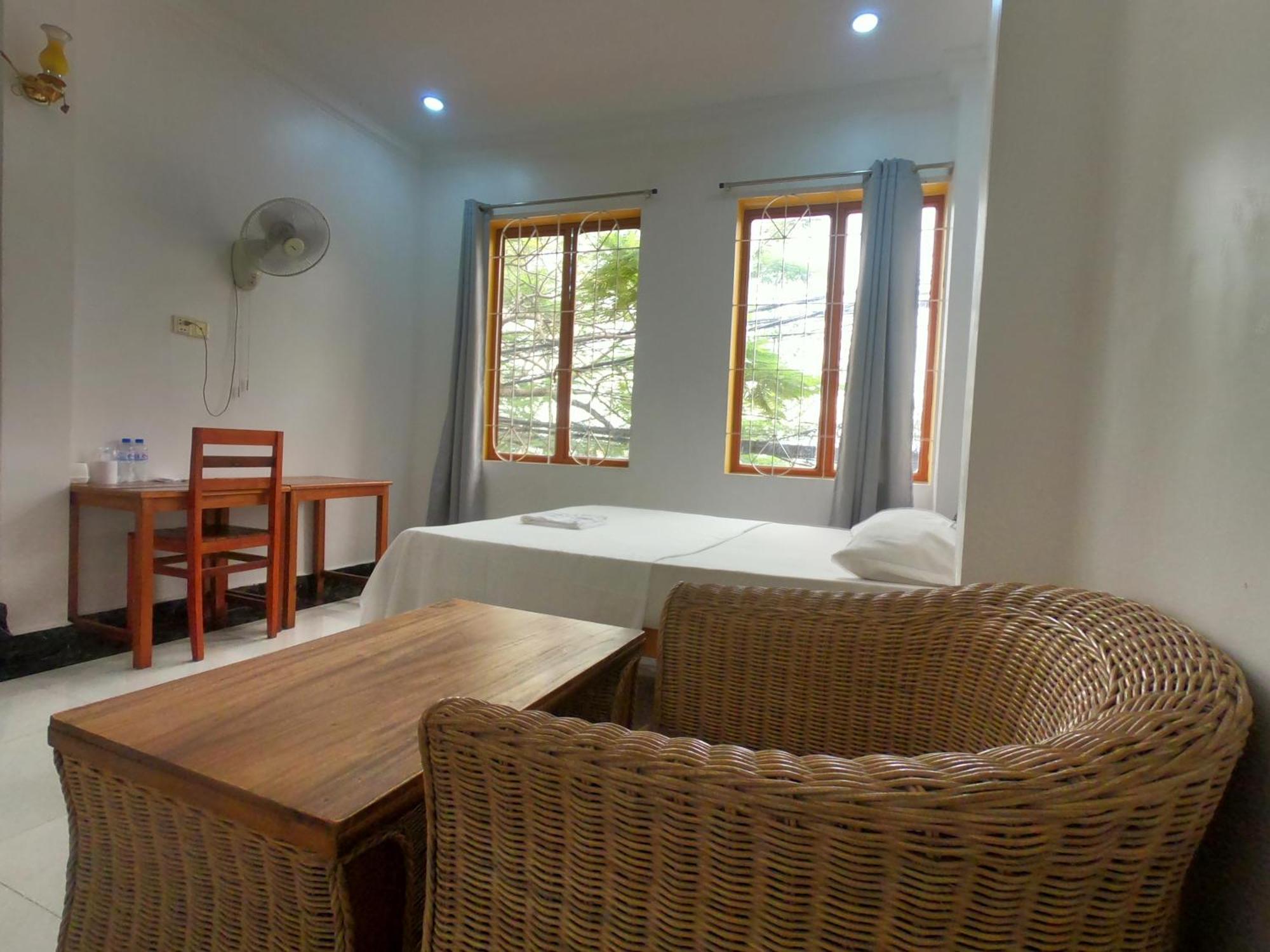 Good Morning Kampot Hotel Buitenkant foto