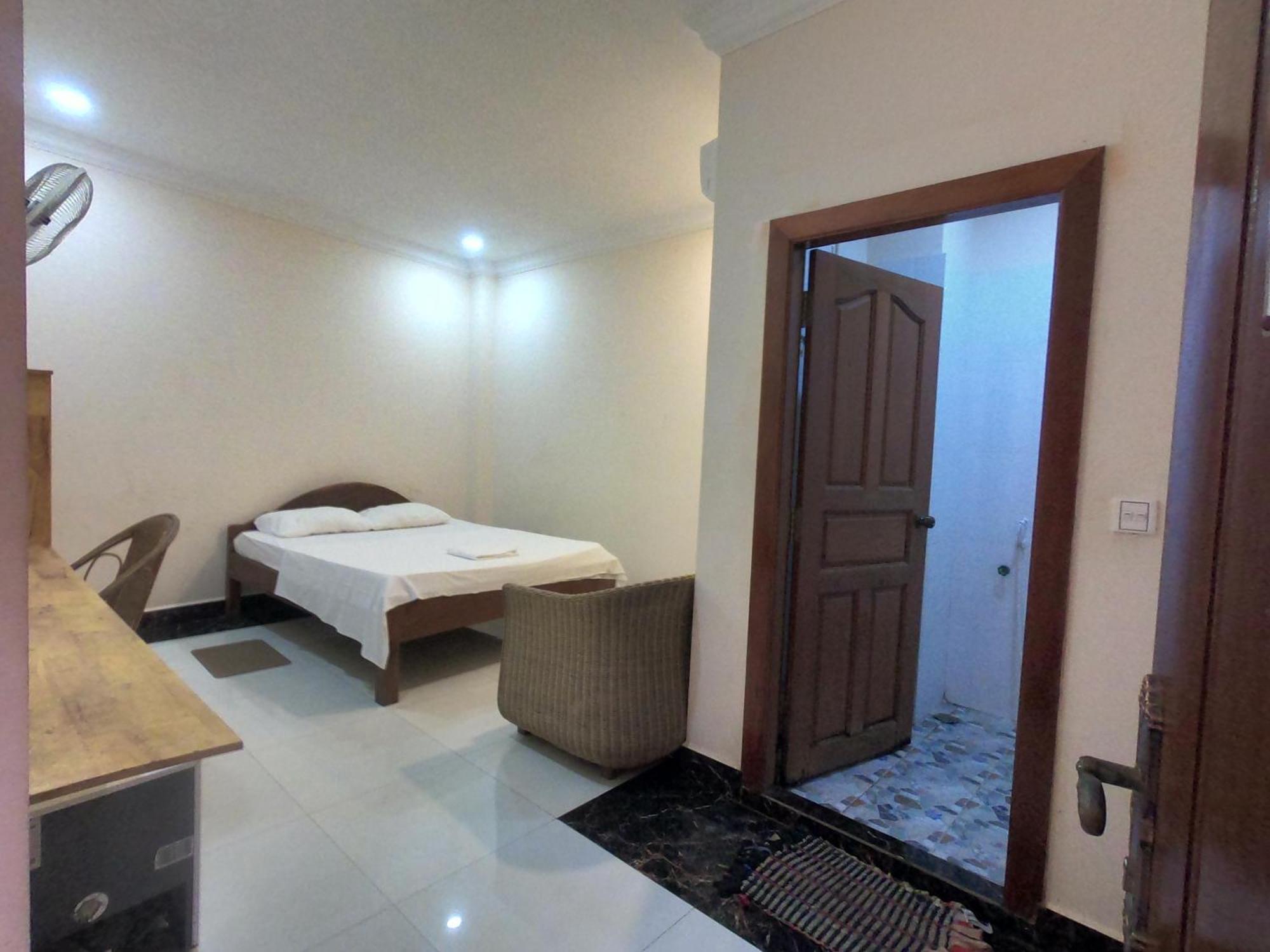 Good Morning Kampot Hotel Buitenkant foto