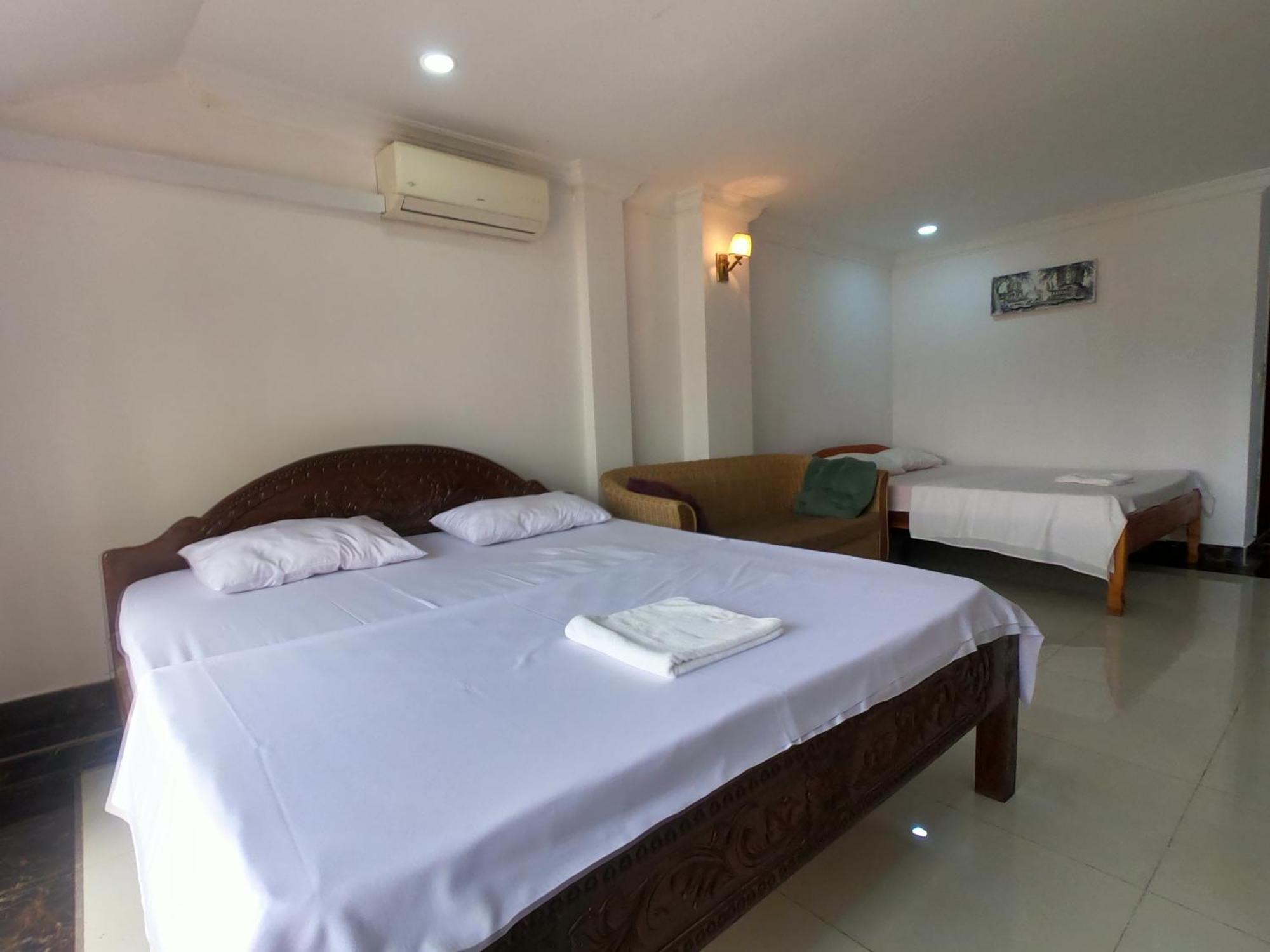 Good Morning Kampot Hotel Buitenkant foto