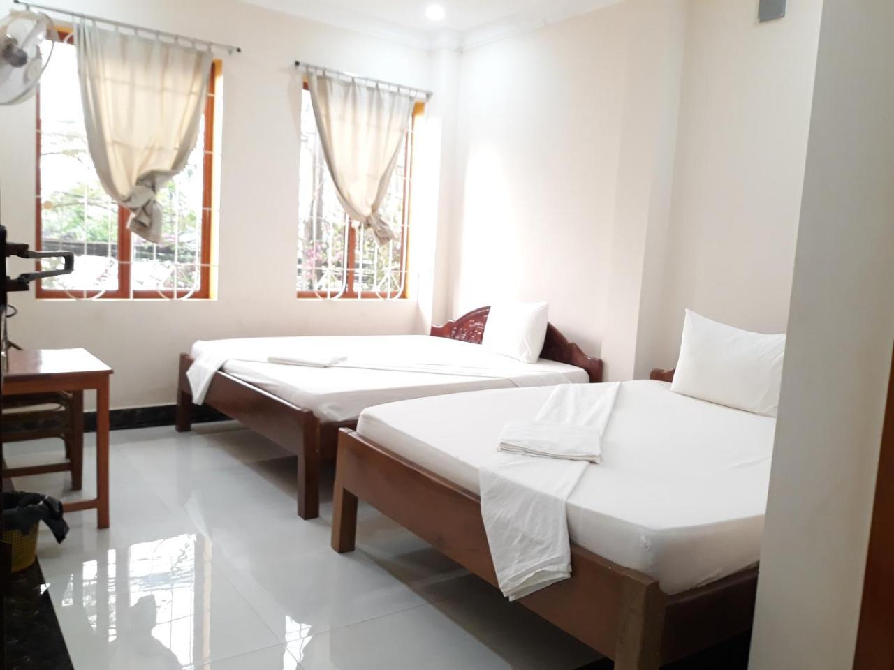 Good Morning Kampot Hotel Buitenkant foto